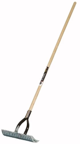 Garant GTR19 Pro Series Grizzly 19-Tine Thatching Rake 1 Garant GTR19 Pro Series Grizzly 19-Tine Thatching Rake