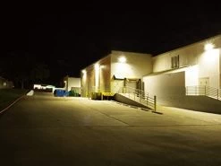 LEONLITE LED Outdoor Flood Light, Dusk-to-Dawn (Photocell Included), 3400lm, Waterproof Security Floodlight, ETL-Listed… -Garden Supply Store 41HkWMN5jXL