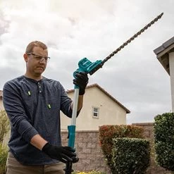 Makita DUN461WZ 18V LXT Brushless Cordless 18-1/8″ Telescopic Pole Hedge Trimmer With XPT (Tool Only) 11 Makita DUN461WZ 18V LXT Brushless Cordless 18-1/8″ Telescopic Pole Hedge Trimmer With XPT (Tool Only) -Garden Supply Store 51OtqpL788L
