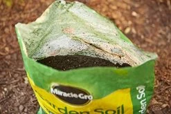 Miracle-Gro Available 70551430 All-Purpose Garden Soil, 1 CF -Garden Supply Store 51hidXxbPeL