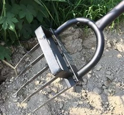5-Tine Heavy Duty Pitch Fork For Gardening – Long Handled Digging Fork Garden Claw Weeder 9 5-Tine Heavy Duty Pitch Fork For Gardening – Long Handled Digging Fork Garden Claw Weeder -Garden Supply Store 611XVajq rL